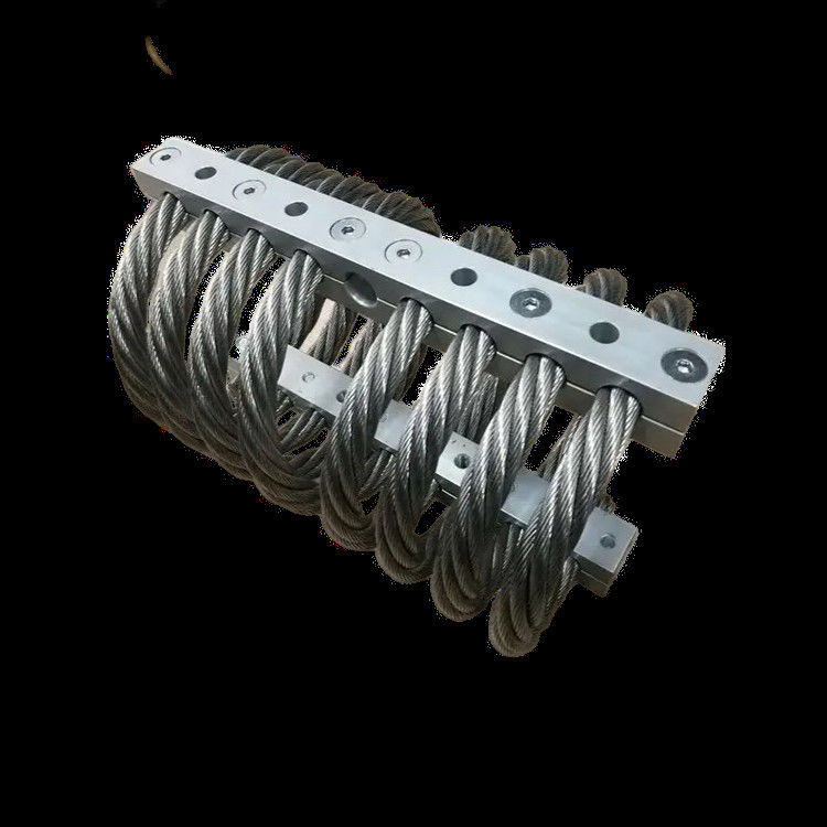 عازلات الصدمة المكونة من المطاط لتحكم الاهتزاز في الصناعة